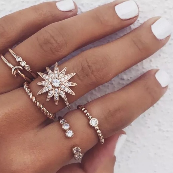 Pawsitively Posh Jewelry - {MONIQUE} boho retro star crescent moon midi ring